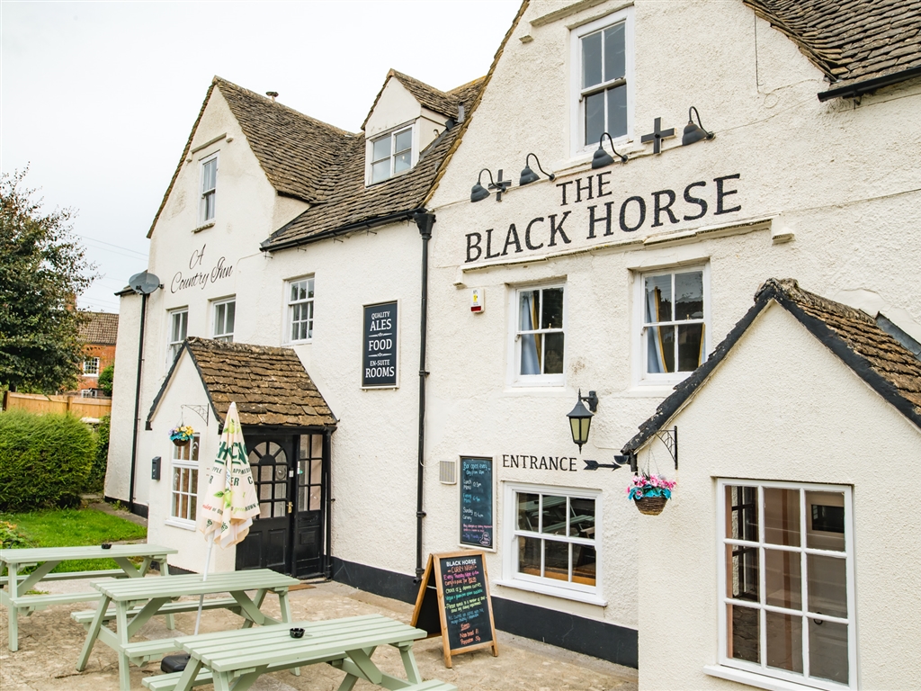 Black Horse, North Nibley - Stonegate Pub Partners - Find a Pub